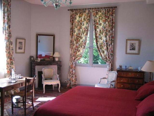 Les Longchamps Bed & Breakfast Neuille Exterior photo
